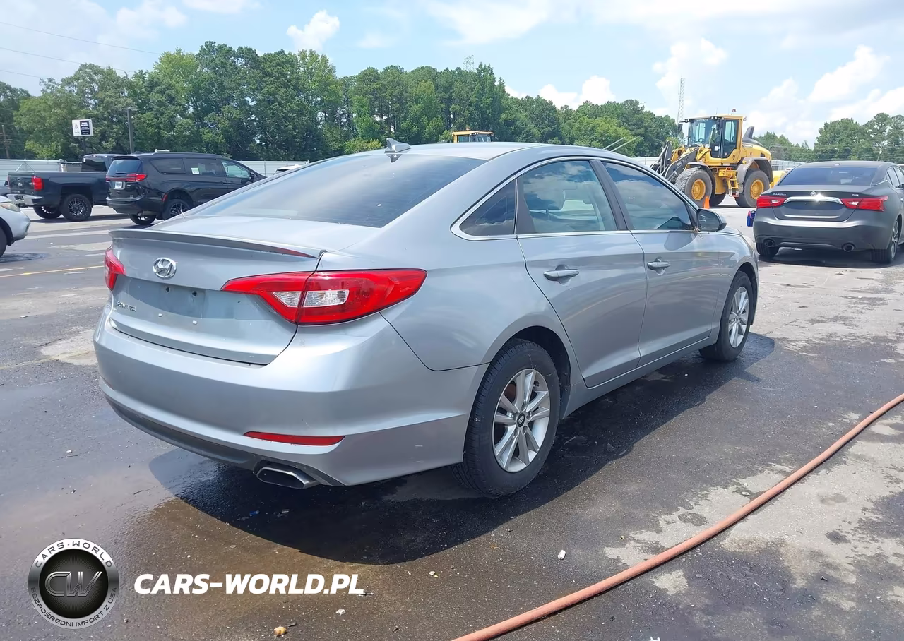 2017 Hyundai Sonata VIN:5NPE24AFXHH553957 - 4