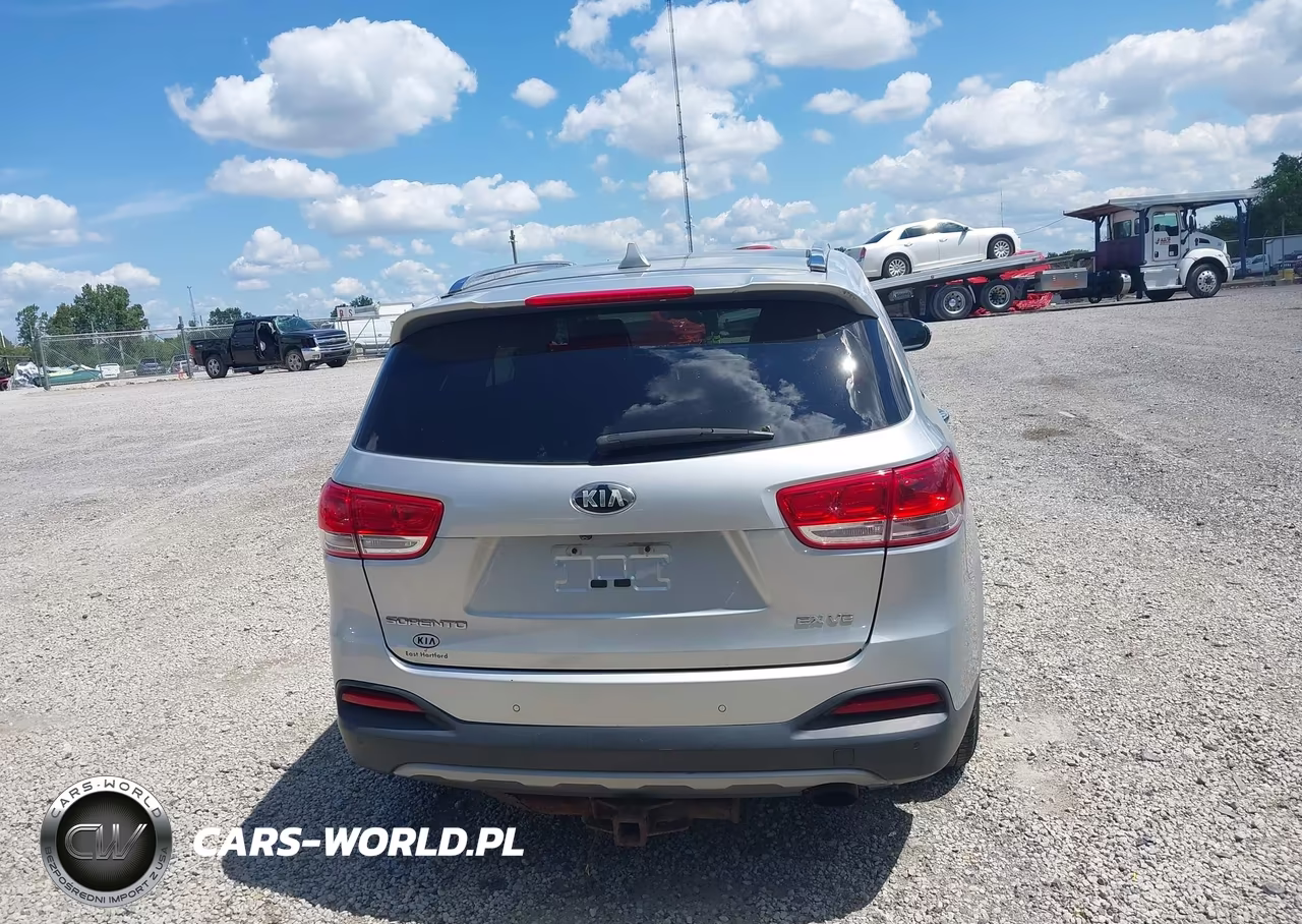 2016 Kia Sorento 3.3L Ex VIN:5XYPHDA53GG081895 - 16