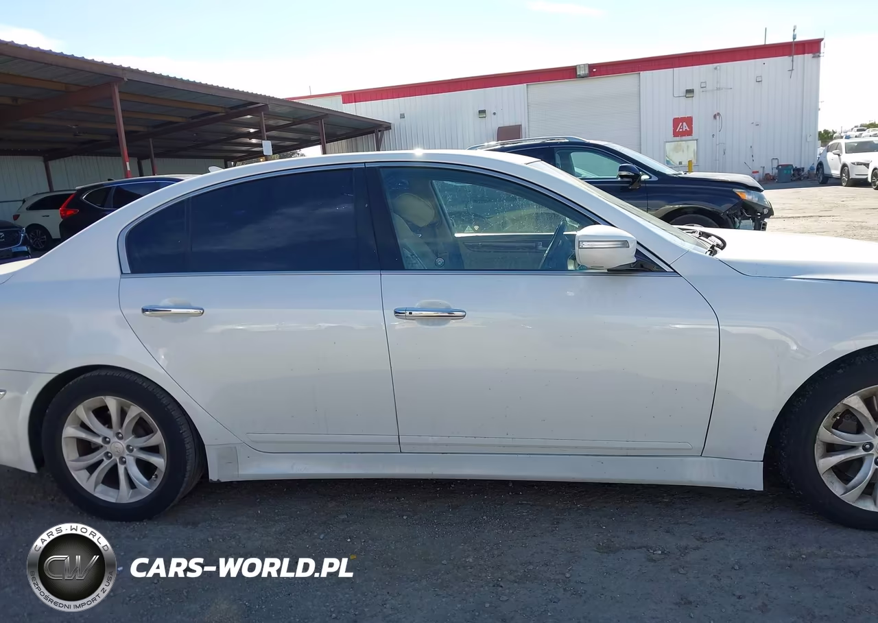 2012 Hyundai Genesis 3.8 VIN:KMHGC4DD9CU185930 - 14