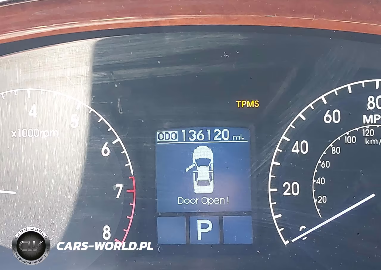 2012 Hyundai Genesis 3.8 VIN:KMHGC4DD9CU185930 - 16