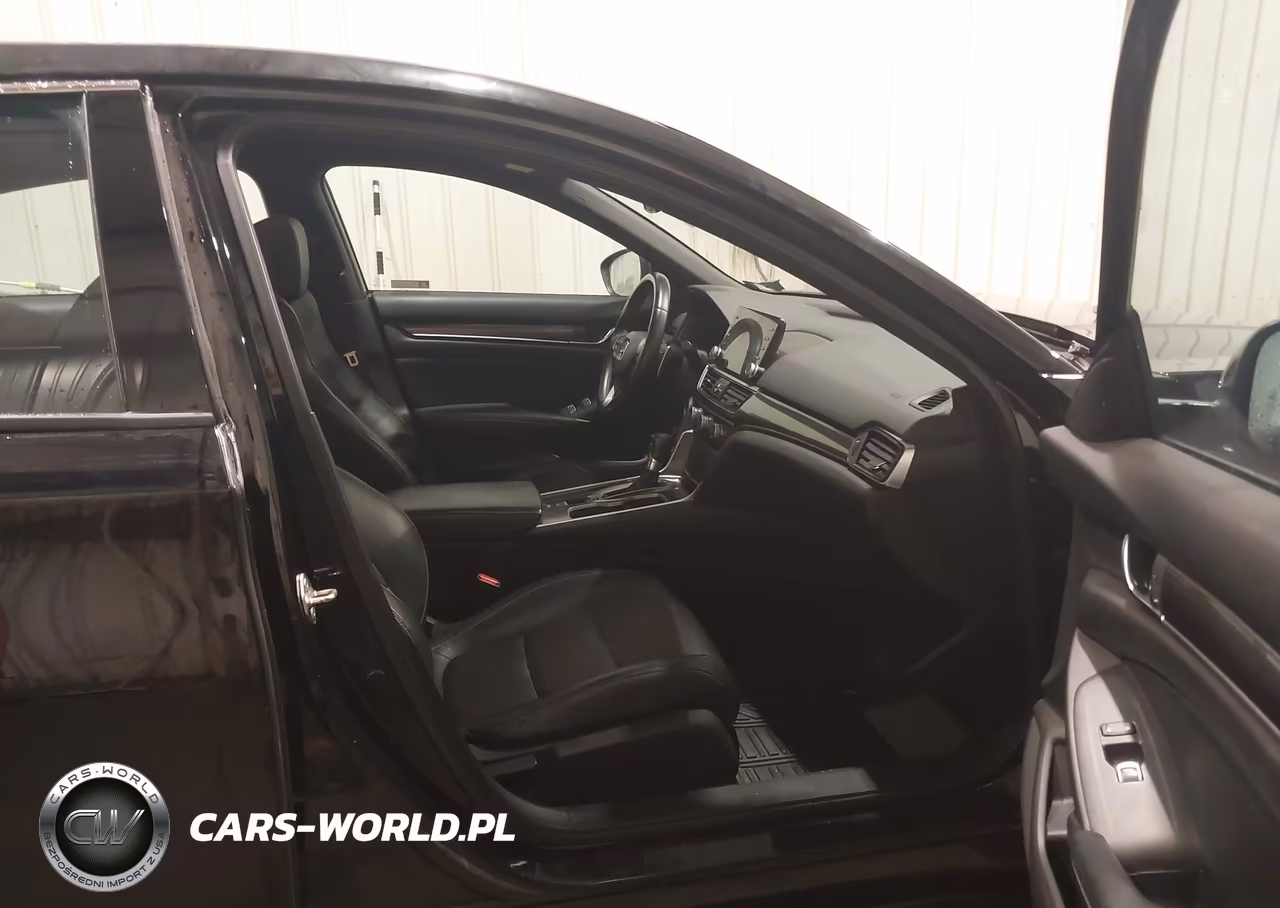 2018 Honda Accord Sport VIN:1HGCV1F32JA048263 - 5