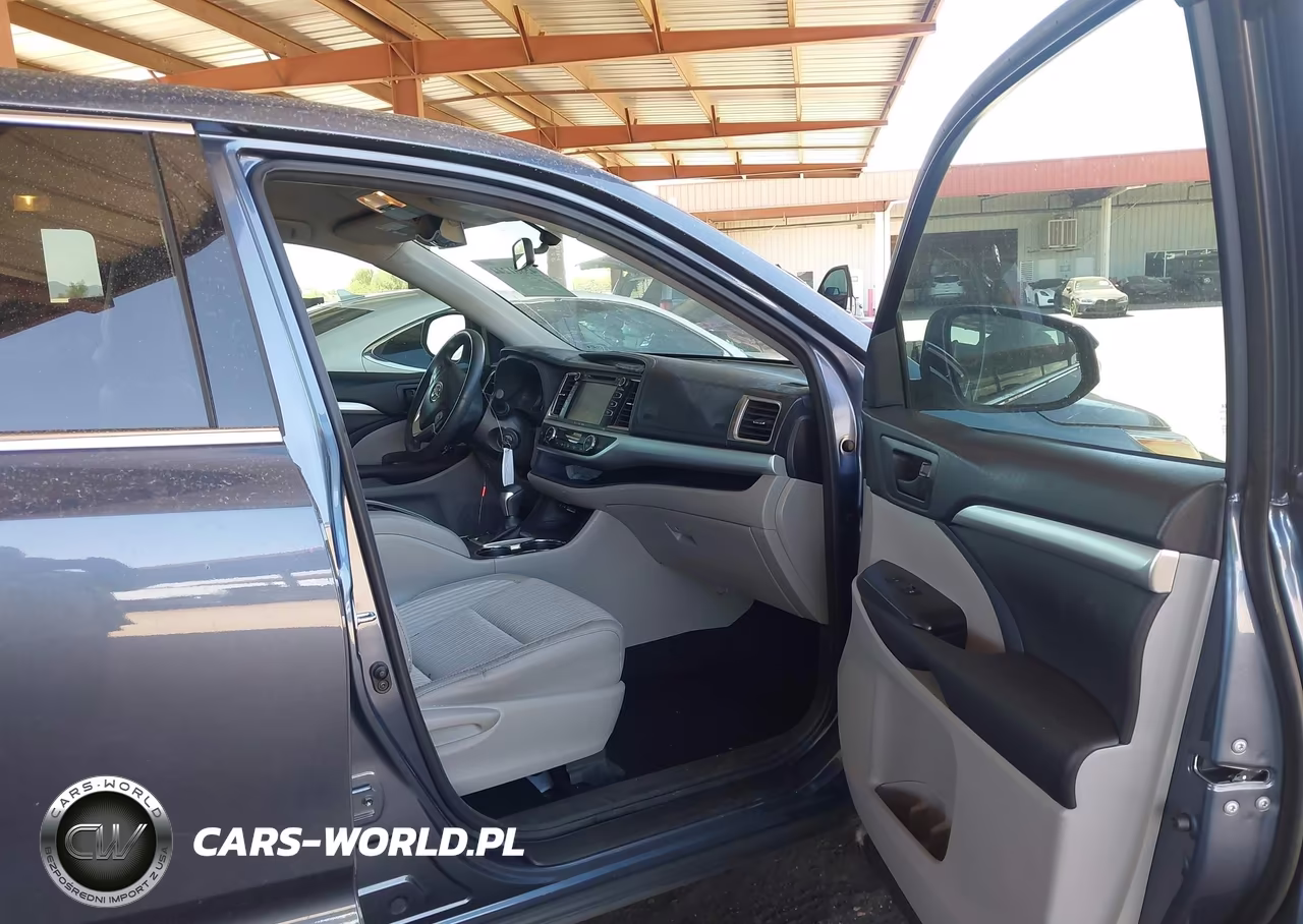 2016 Toyota Highlander Le Plus V6 VIN:5TDZKRFH3GS169133 - 5