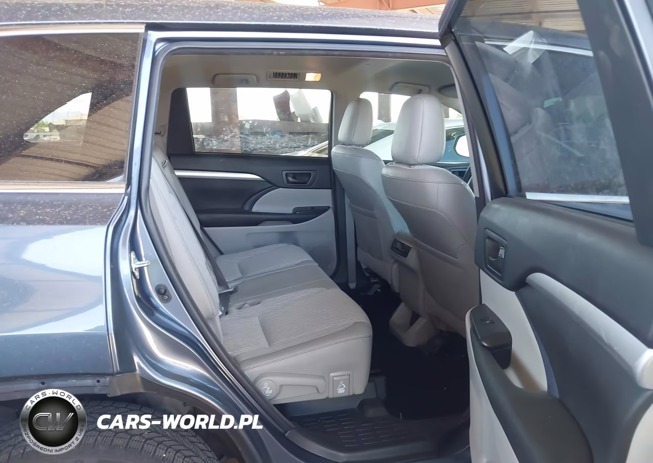 2016 Toyota Highlander Le Plus V6 VIN:5TDZKRFH3GS169133 - 8