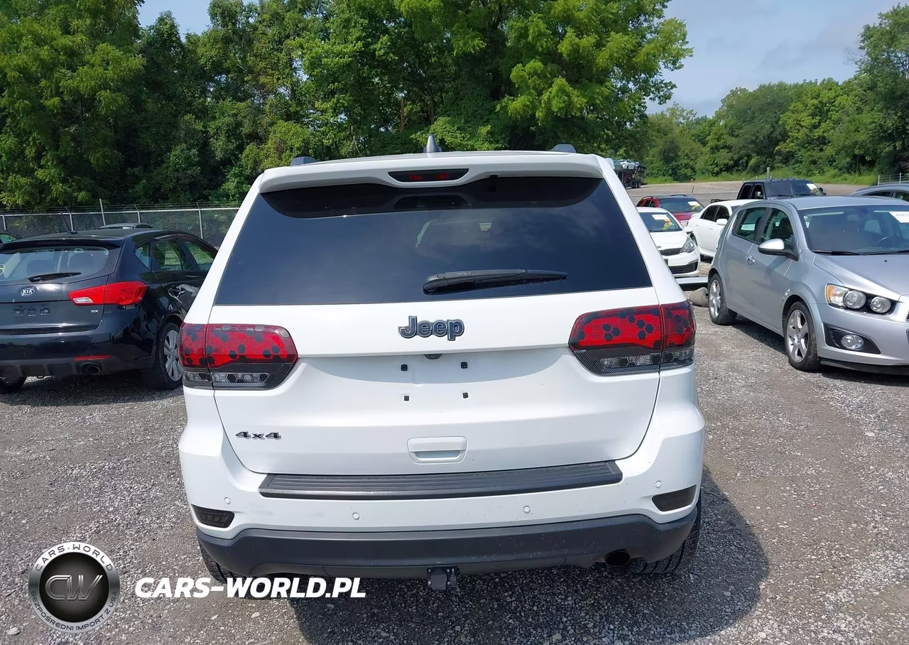 2020 Jeep Grand Cherokee Laredo VIN:1C4RJFAG2LC125491 - 16