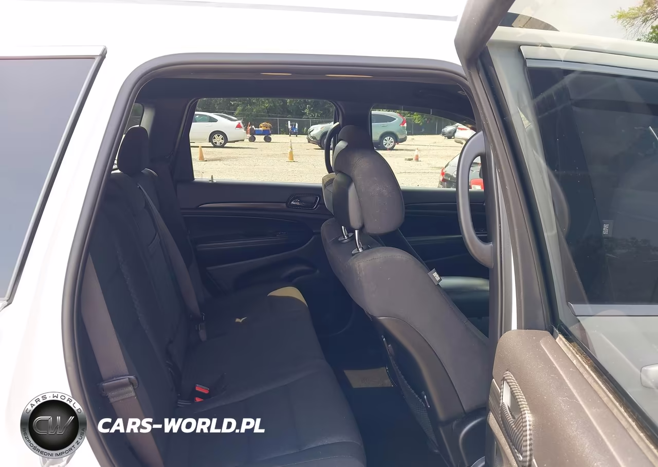 2020 Jeep Grand Cherokee Laredo VIN:1C4RJFAG2LC125491 - 8