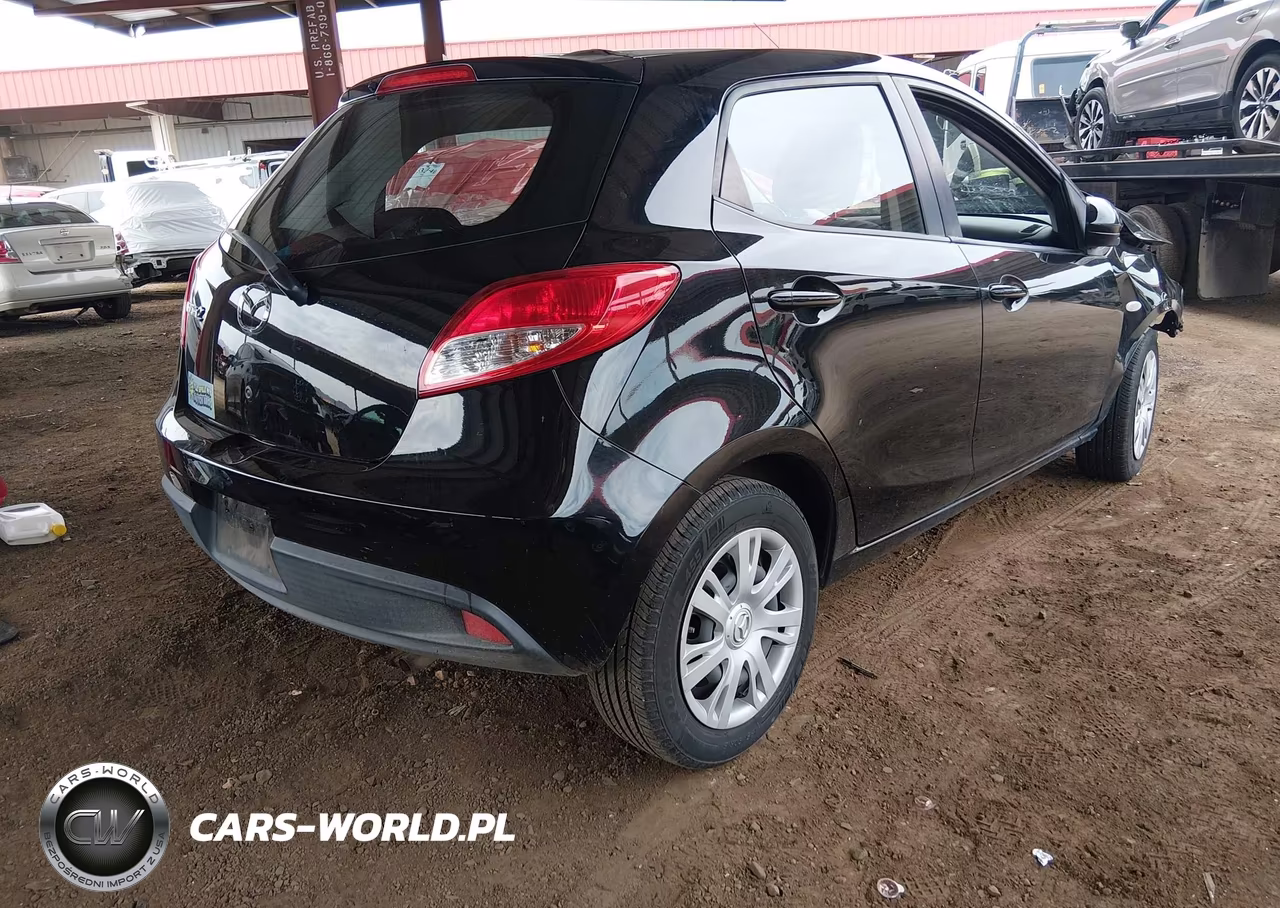 2011 Mazda Mazda2 Sport VIN:JM1DE1HZ6B0119377 - 4