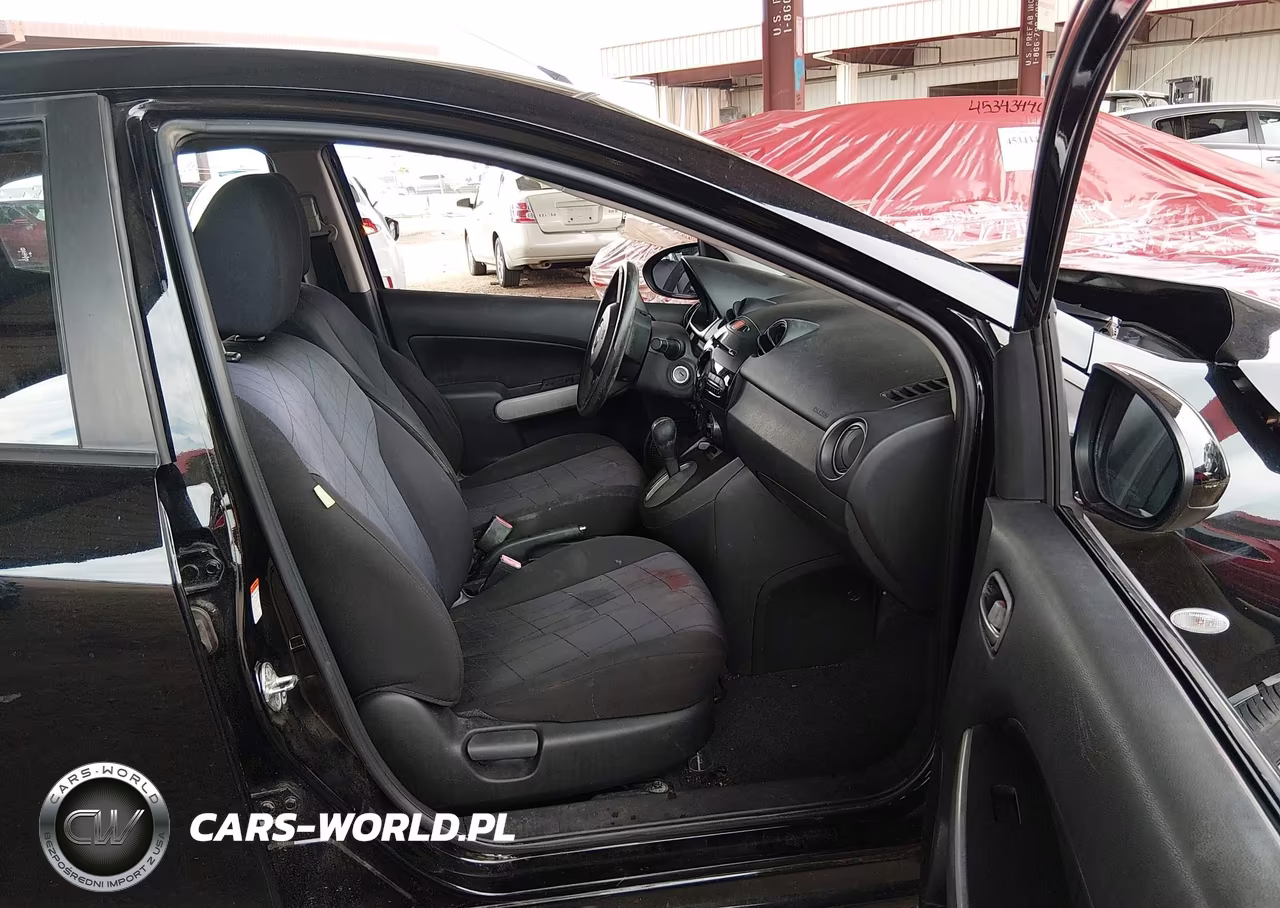 2011 Mazda Mazda2 Sport VIN:JM1DE1HZ6B0119377 - 5