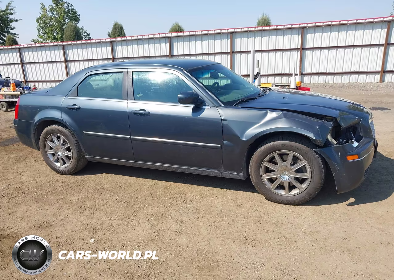 2007 Chrysler 300 Touring VIN:2C3LK53G17H679106 - 13