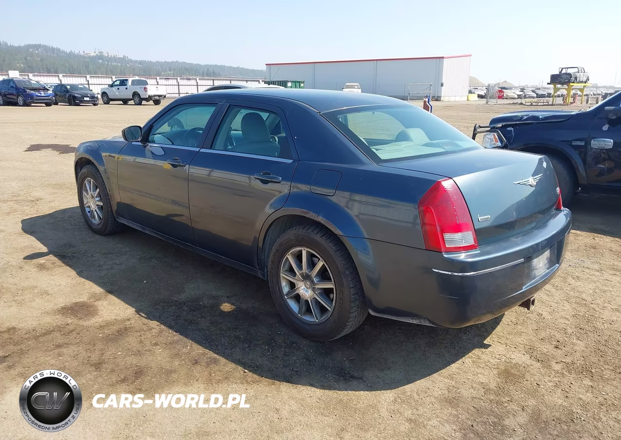 2007 Chrysler 300 Touring VIN:2C3LK53G17H679106 - 3