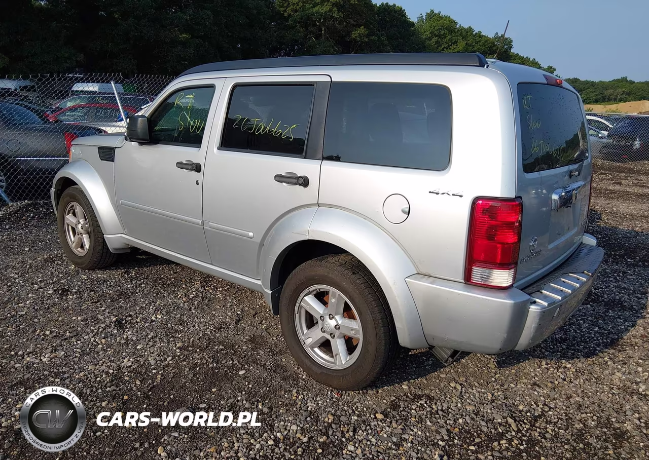 2010 Dodge Nitro Sxt VIN:1D4PU5GK9AW105645 - 3