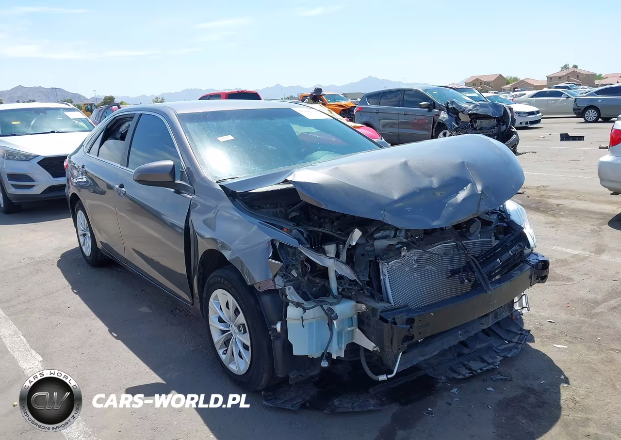 2015 Toyota Camry Le VIN:4T1BF1FK0FU956730 - 6