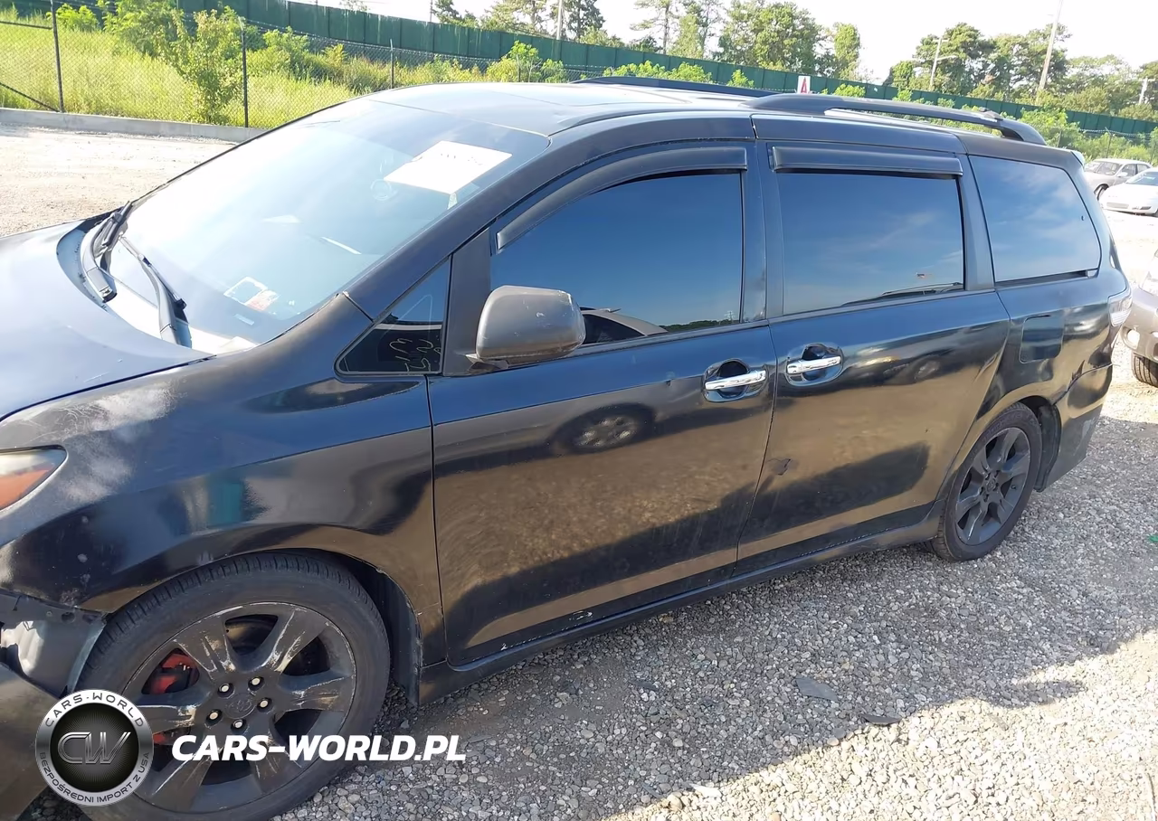 2013 Toyota Sienna Se 8 Passenger VIN:5TDXK3DC8DS346086 - 14