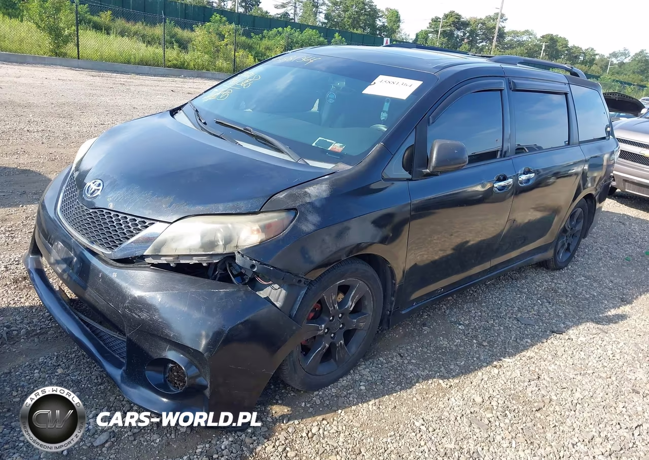 2013 Toyota Sienna Se 8 Passenger VIN:5TDXK3DC8DS346086 - 2