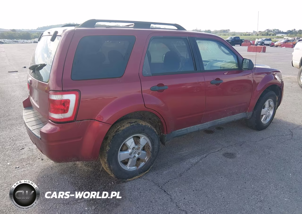 2009 Ford Escape Xlt VIN:1FMCU03799KA50466 - 4