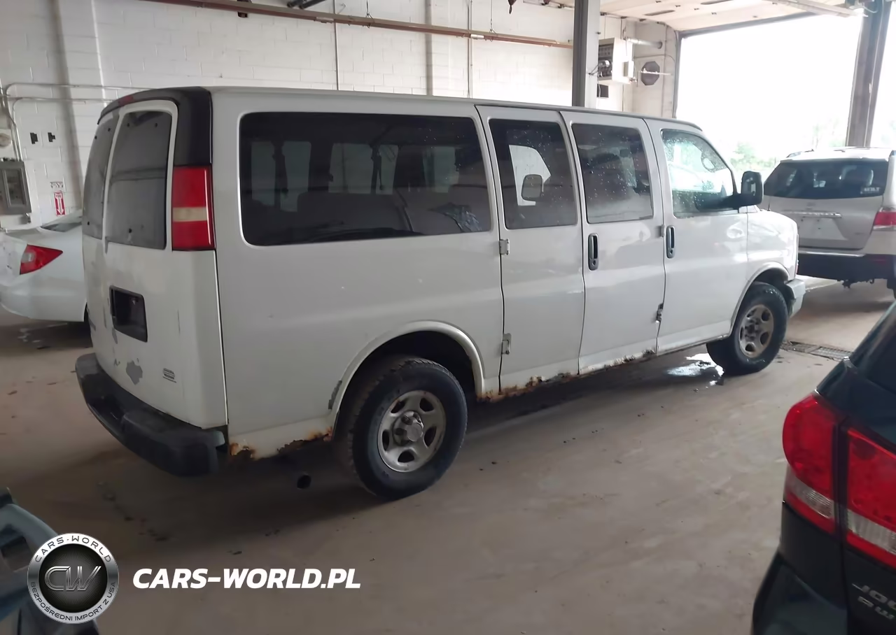 2007 Chevrolet Express Passenger Ls VIN:1GNFG15Z371210431 - 4