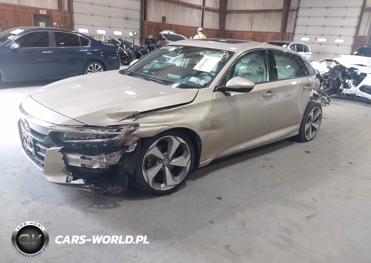 2018 Honda Accord Touring 2.0T VIN:1HGCV2F91JA032727 - 2