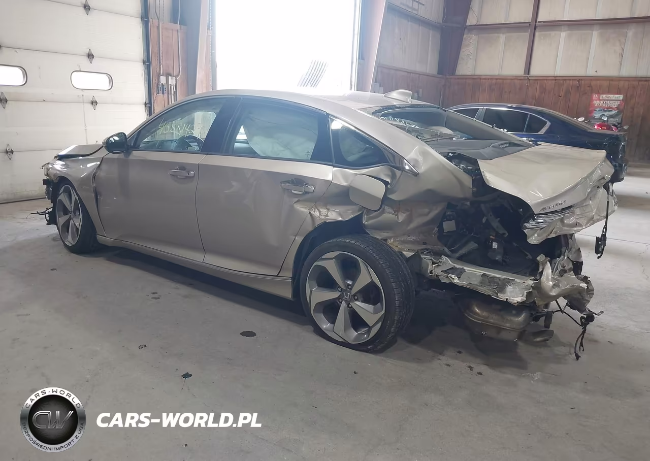 2018 Honda Accord Touring 2.0T VIN:1HGCV2F91JA032727 - 3
