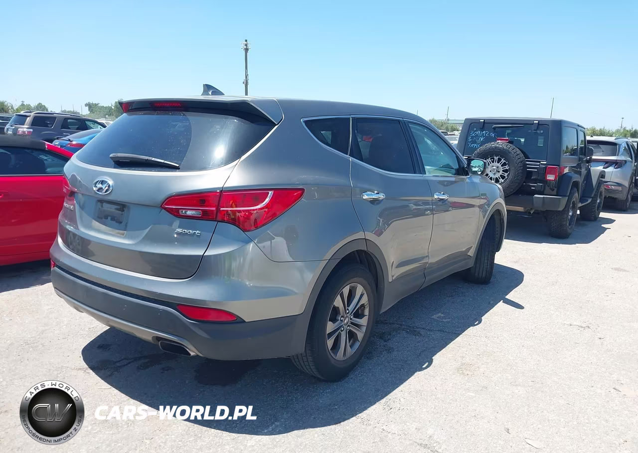 2015 Hyundai Santa Fe Sport 2.4L VIN:5XYZT3LB9FG261823 - 4