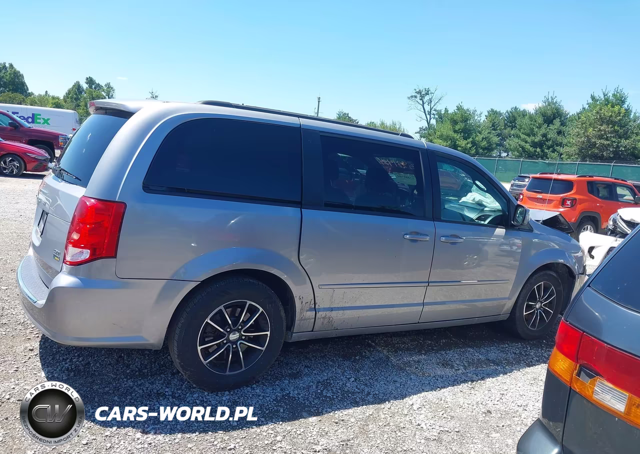 2017 Dodge Grand Caravan Gt VIN:2C4RDGEG0HR673544 - 13