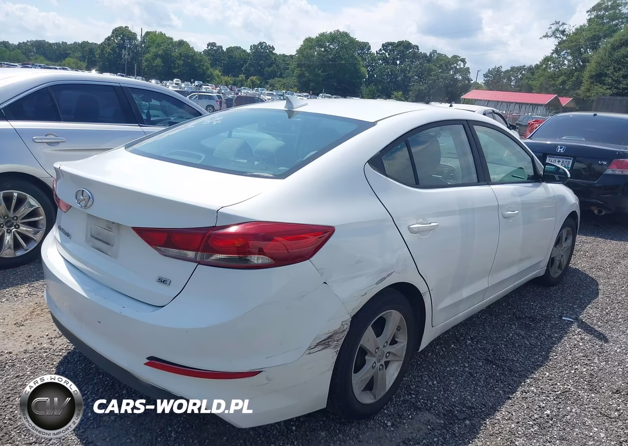 2017 Hyundai Elantra Se VIN:5NPD74LF7HH184856 - 4