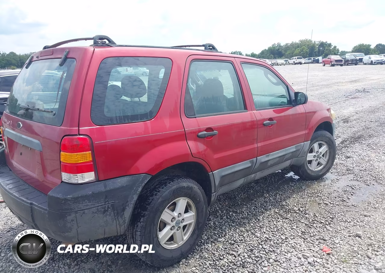 2005 Ford Escape Xls VIN:1FMYU02Z45KD29262 - 4