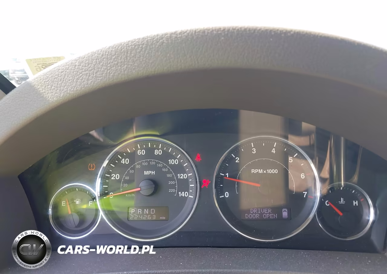 2008 Jeep Grand Cherokee Laredo VIN:1J8GR48K18C206237 - 7