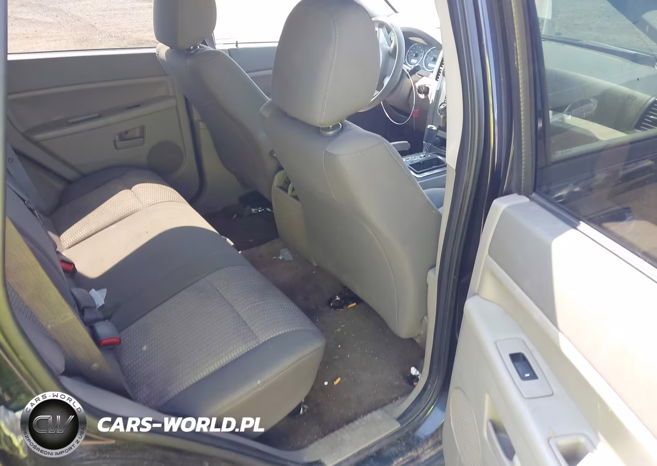 2008 Jeep Grand Cherokee Laredo VIN:1J8GR48K18C206237 - 8