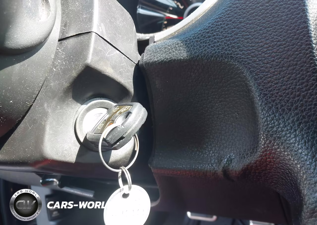 2014 Ford Mustang V6 Premium VIN:1ZVBP8EM3E5241119 - 11