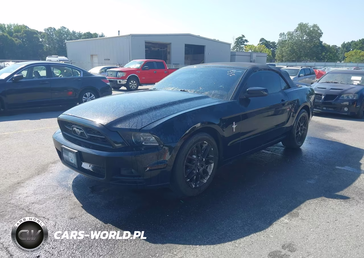 2014 Ford Mustang V6 Premium VIN:1ZVBP8EM3E5241119 - 2