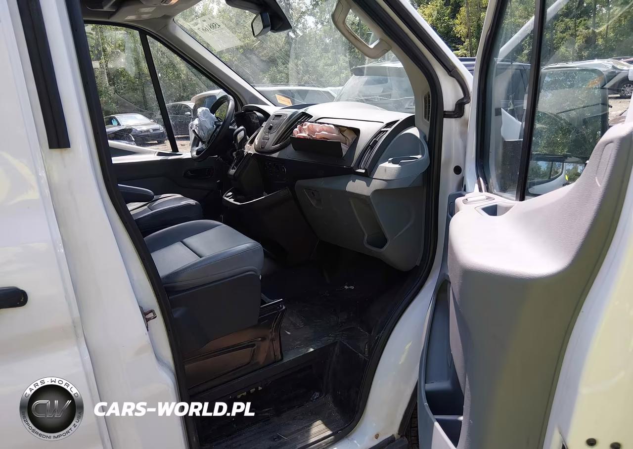 2018 Ford Transit-250 VIN:1FTYR2CM7JKA05334 - 5