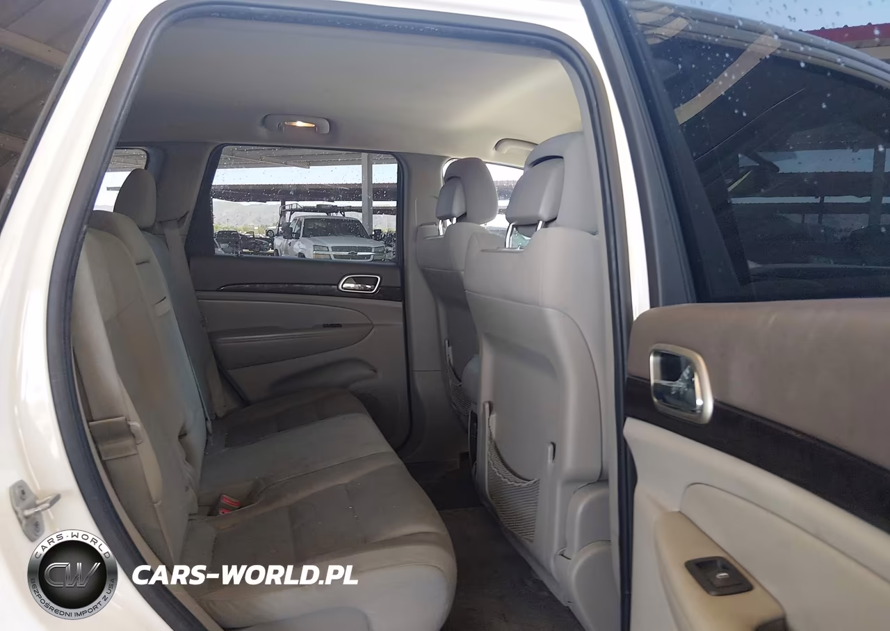2011 Jeep Grand Cherokee Laredo VIN:1J4RR4GG4BC673487 - 8