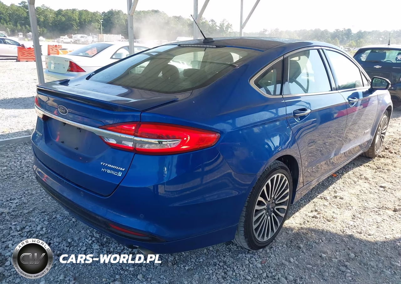 2018 Ford Fusion Hybrid Titanium VIN:3FA6P0RU6JR194164 - 4