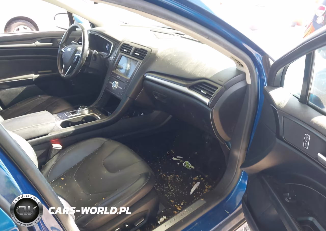 2018 Ford Fusion Hybrid Titanium VIN:3FA6P0RU6JR194164 - 5