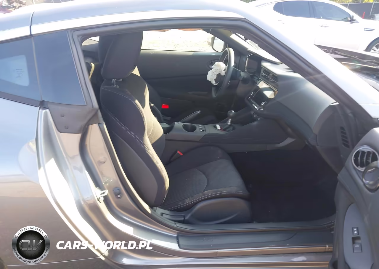 2025 Nissan Z Sport Manual Transmission VIN:JN1BZ4AH3SM410669 - 5