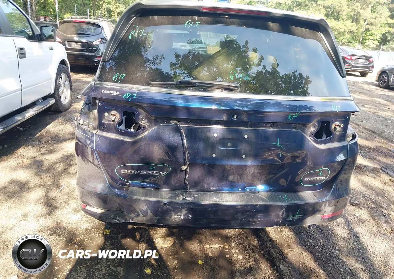 2022 Honda Odyssey Touring VIN:5FNRL6H8XNB044673 - 6