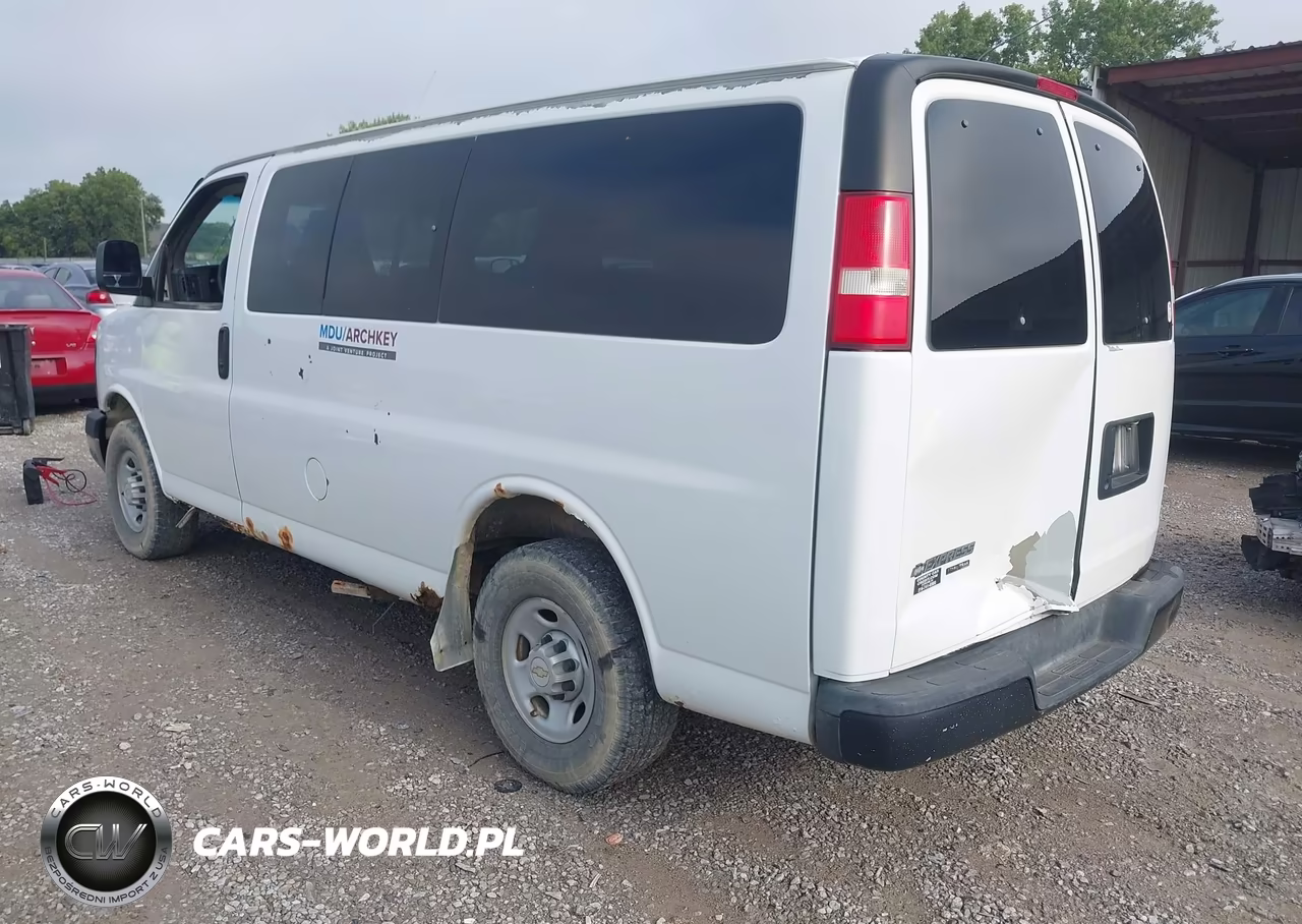 2008 Chevrolet Express Passenger Ls VIN:1GAGG25K781190670 - 3