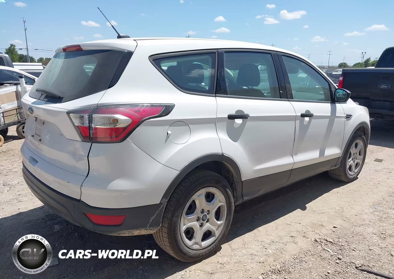 2017 Ford Escape S VIN:1FMCU0F74HUB29039 - 4