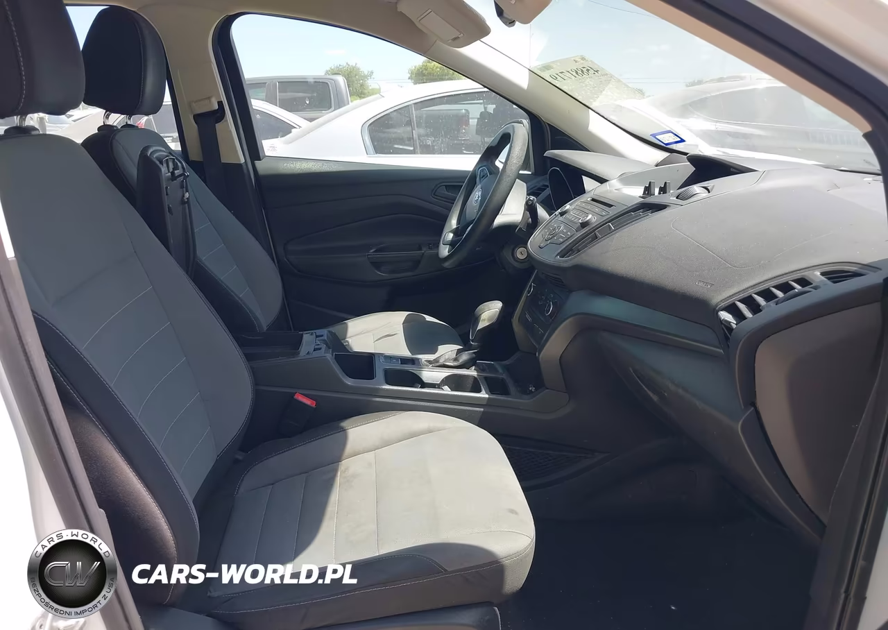 2017 Ford Escape S VIN:1FMCU0F74HUB29039 - 5