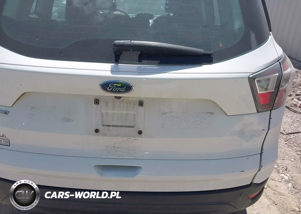 2017 Ford Escape S VIN:1FMCU0F74HUB29039 - 6