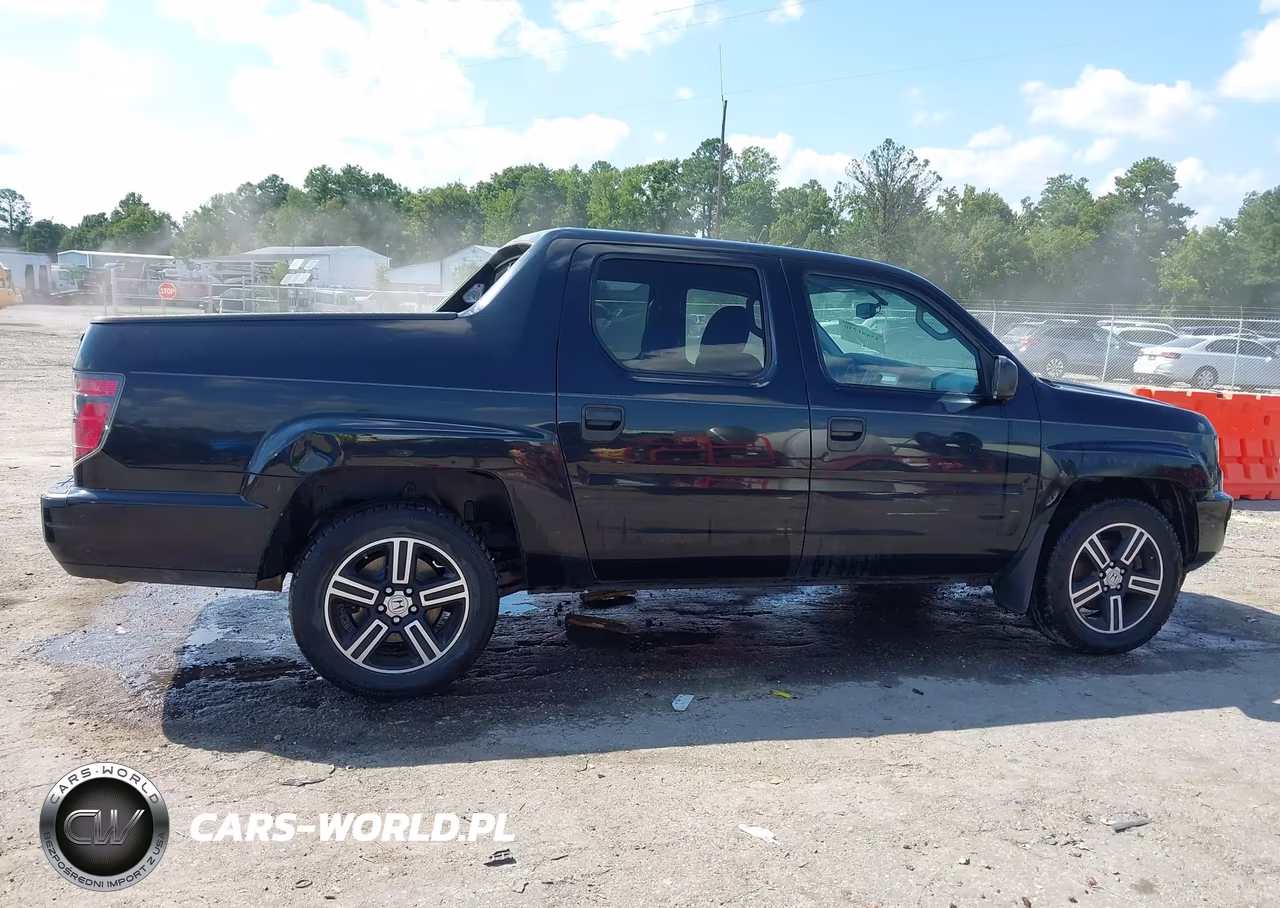 2014 Honda Ridgeline Sport VIN:5FPYK1F76EB007672 - 14