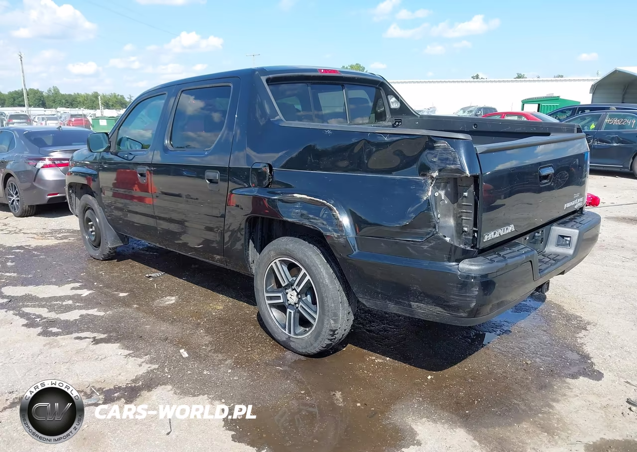 2014 Honda Ridgeline Sport VIN:5FPYK1F76EB007672 - 3