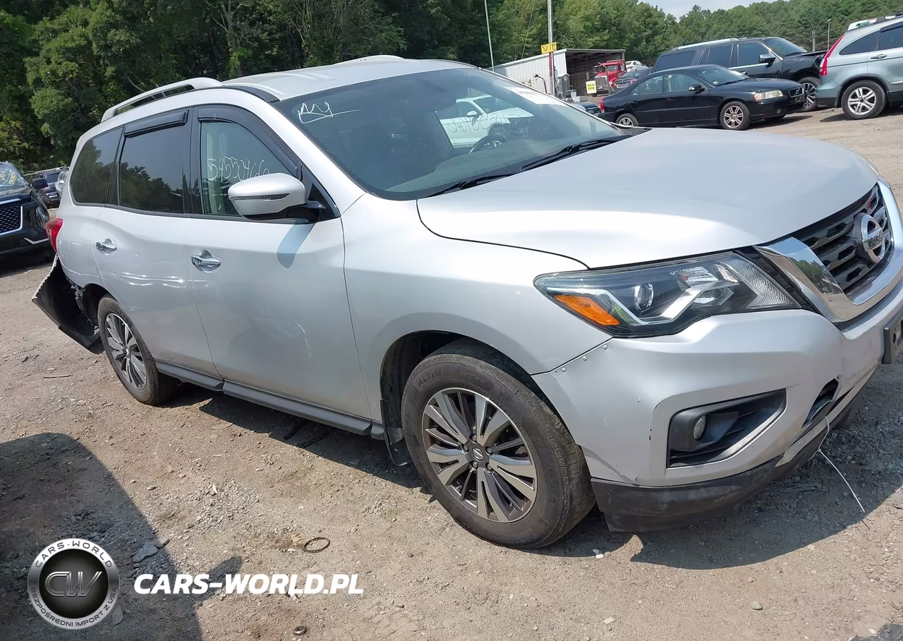 2018 Nissan Pathfinder Sv