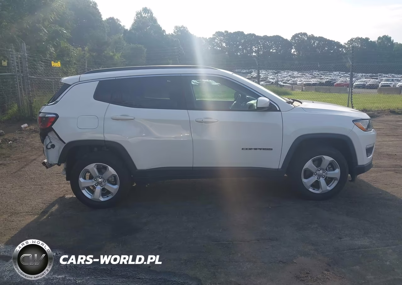 2019 Jeep Compass Latitude 4X4 VIN:3C4NJDBB0KT595740 - 13
