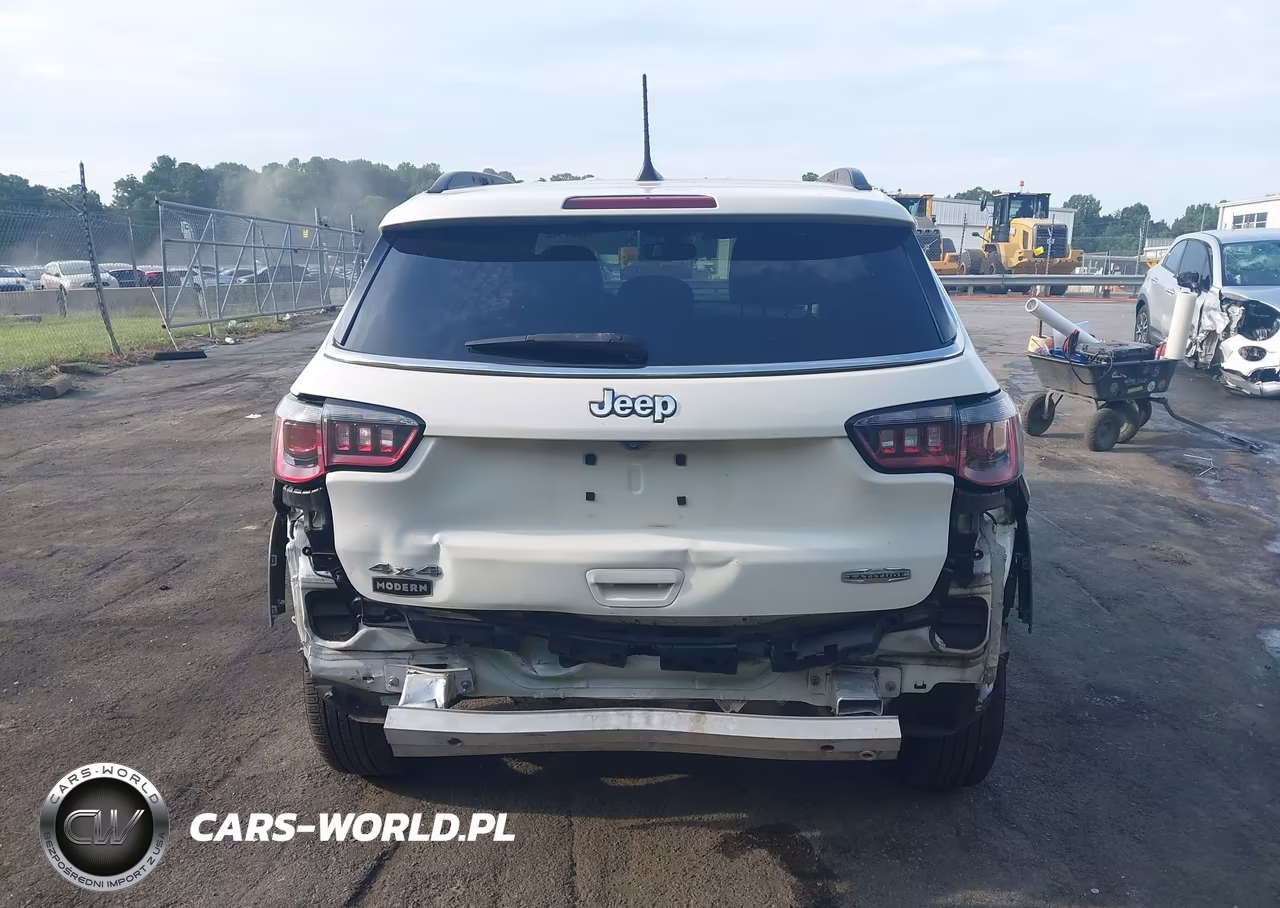 2019 Jeep Compass Latitude 4X4 VIN:3C4NJDBB0KT595740 - 16