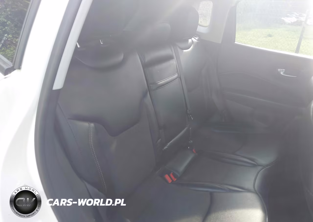 2019 Jeep Compass Latitude 4X4 VIN:3C4NJDBB0KT595740 - 8