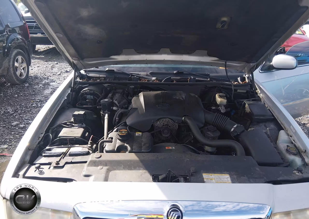 2001 Mercury Grand Marquis Ls VIN:2MEFM75W61X607493 - 10