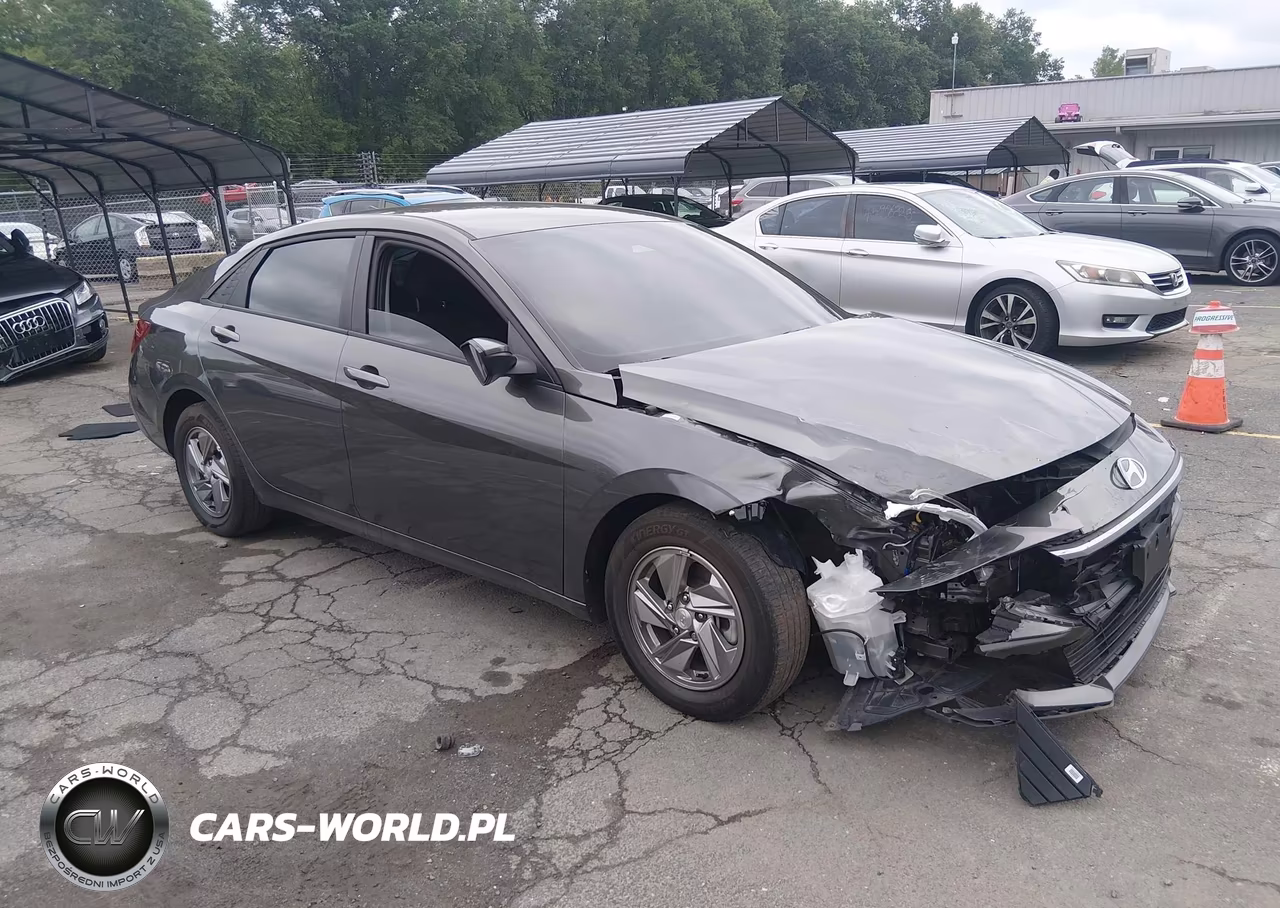 2024 Hyundai Elantra Se