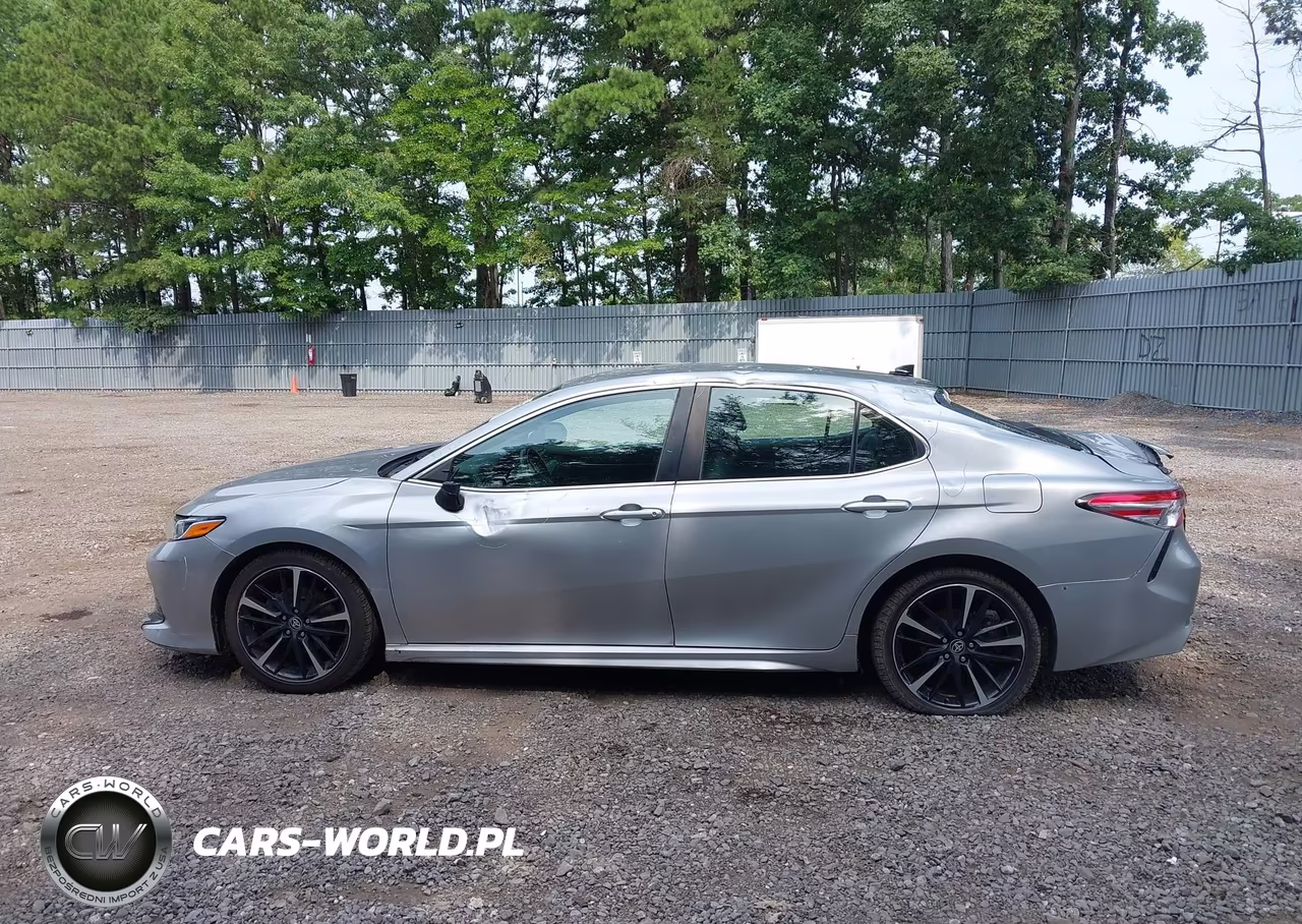 2020 Toyota Camry Se VIN:4T1G11AK0LU328111 - 14