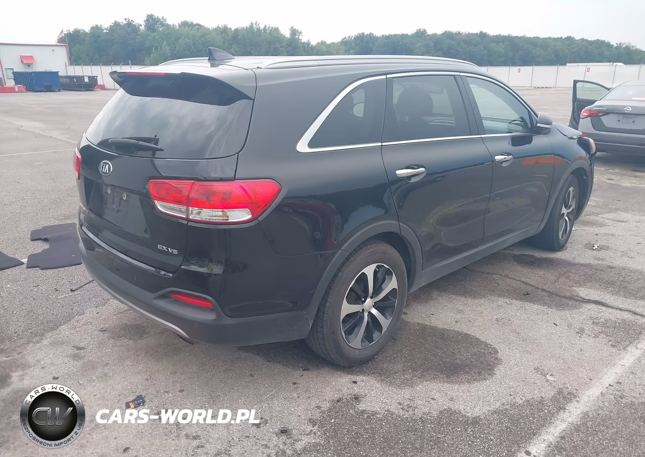 2018 Kia Sorento 3.3L Ex VIN:5XYPH4A51JG410505 - 4