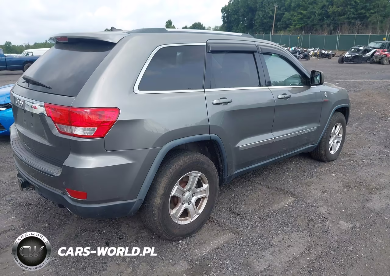 2012 Jeep Grand Cherokee Laredo VIN:1C4RJFAT9CC269858 - 4